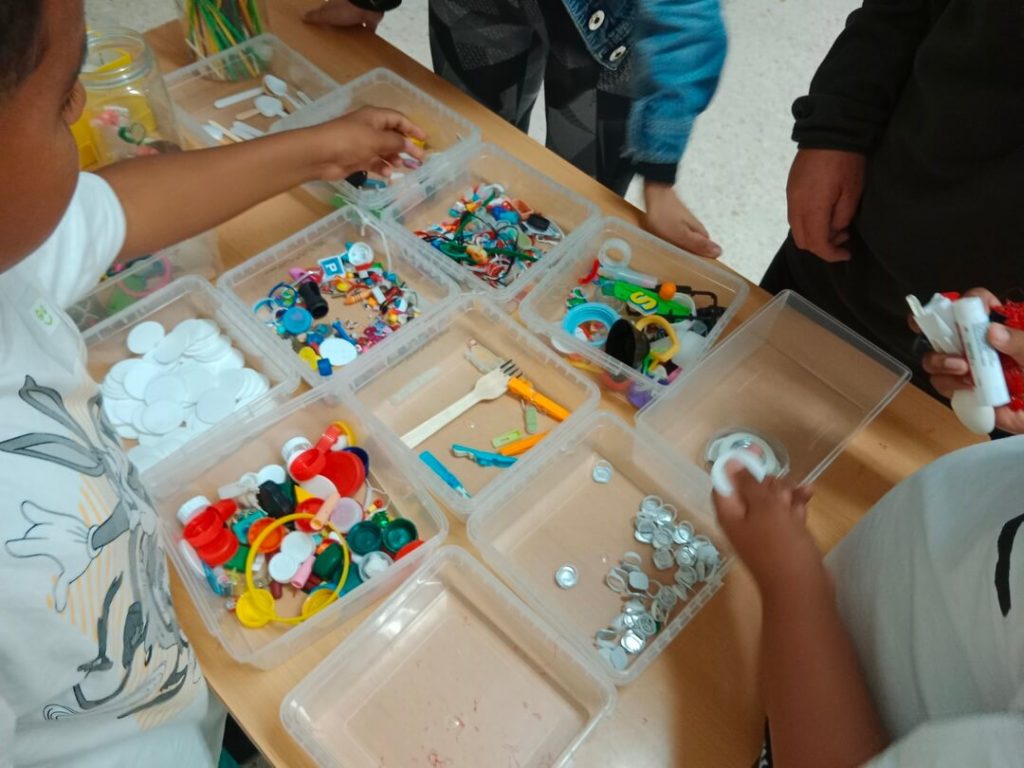 Talleres de Plástico en Animales Marinos en colegios