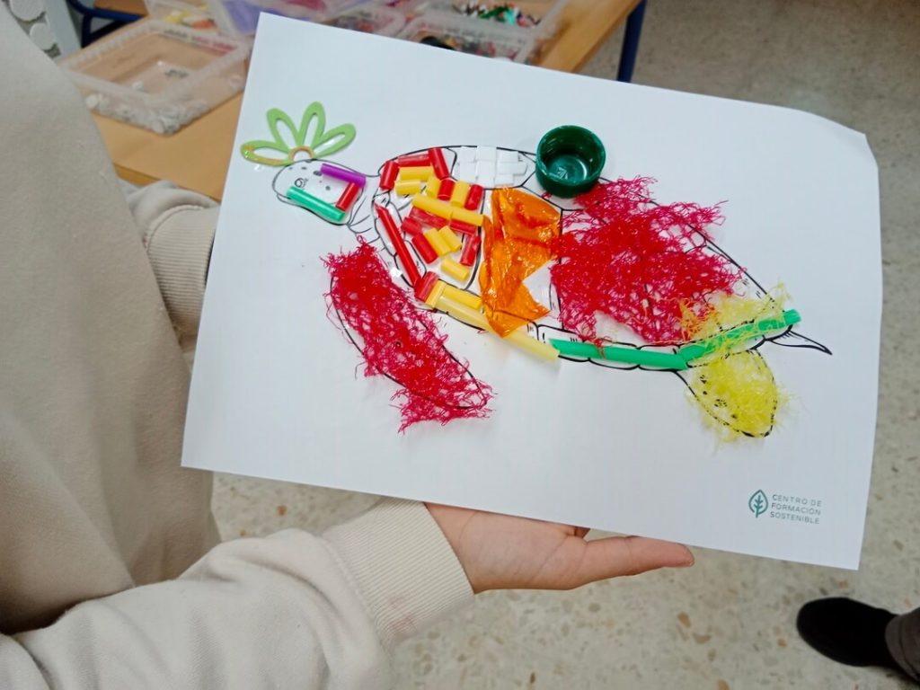 Talleres de Plástico en Animales Marinos en colegios