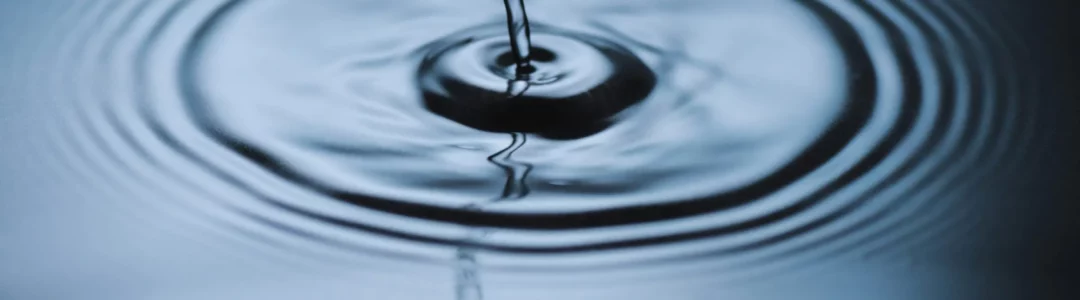 water-drop-impact-on-water-surface-MZXL8QE-scaled-1 (1)
